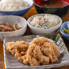 黒馬のからあげ定食