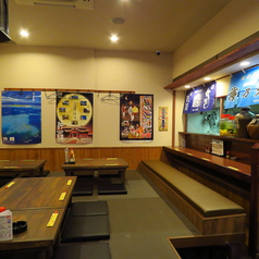 15名様までご利用可能お座敷は店内と一体となって沖縄の雰囲気を味わえます！
