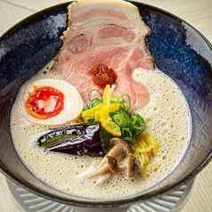 鶏と魚介らぁ麺komugiの写真