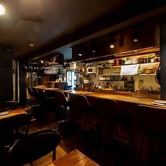 11名様以上のグループなら、店内の貸切利用も承っております◎周囲の目を気にすることなく、仲間内だけでわいわい賑やかに盛り上がれるのが魅力です。プライベート感を大切にした空間で、美味しい料理とお酒を囲めば絆も深まること間違いなし◎忘新年会や歓送迎会など、大切な集まりにはぜひ当店をご活用ください。