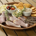 料理メニュー写真&nbsp;肉屋の前菜盛り合わせ