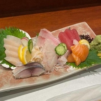 八戸港水揚げの新鮮な魚介がズラリ◎2H飲放付きコース