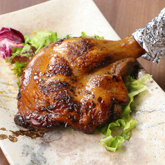 備中高原鶏の骨付き山賊焼き