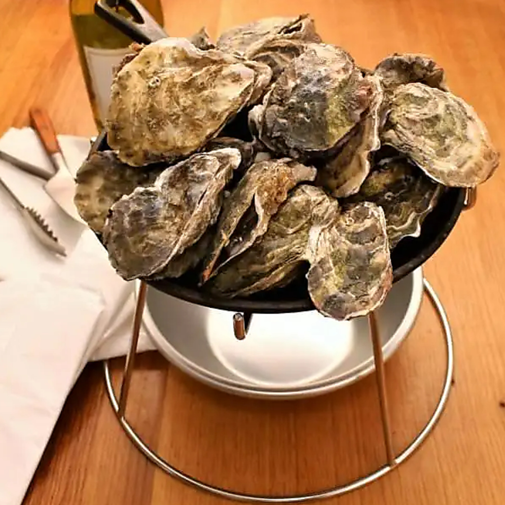 季節に応じて1番良い新鮮な牡蠣を厳選！生牡蠣から焼き牡蠣、蒸し牡蠣など幅広メニューをご用意♪
