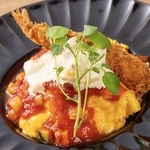 トマトタルタルエビフライのオムライス♪