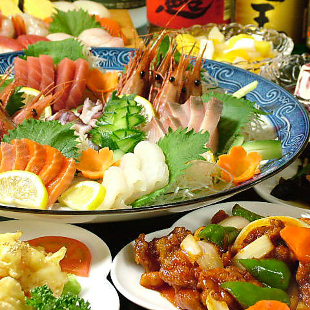 週末は朝まで営業！ご宴会ご予約お待ちしております！二次会や始発待ちの飲み会等、様々なシーンに