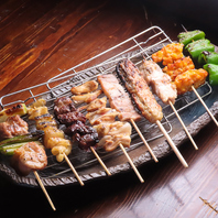 香ばしい炭火焼き鳥と厳選野菜串をご用意しております♪