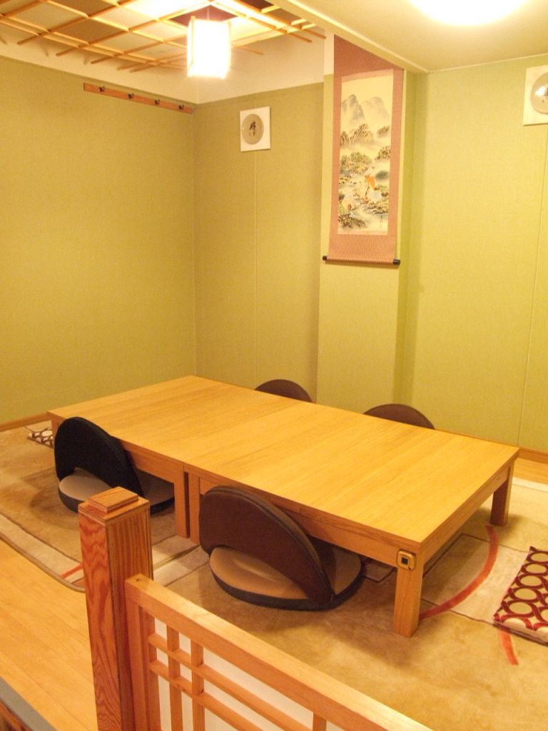 ご家族連れやお子様連れのママ会にも人気なお座敷のお席もありますよ☆