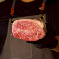 黒毛和牛の焼肉をお得な食べ放題で満喫♪お昼は4000円～