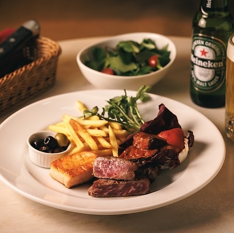 xW~eXEW I䒬 BENJAMIN TERRACE LOUNGE