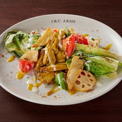 コロネーションチキンとロメインレタスのグリルサラダ