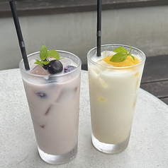 フルーツ黒酢ラッシー　たんかん　/　ブルーベリー