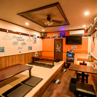 各種宴会にも対応可能なテーブル席/座敷席をご用意！