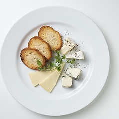 3種チーズの盛り合わせ