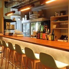 牡蠣屋 Wine&Sakeの雰囲気1