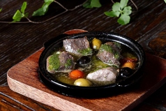 三崎マグロほほ肉のチュプチュプ