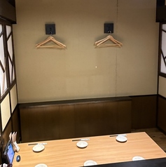 掘りごたつ席をご用意しています。