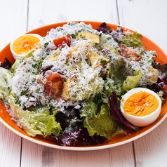 彩り野菜のシーザーサラダ