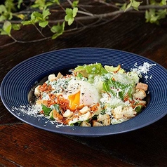 カリカリしらすとロメインレタスのシーザーサラダ