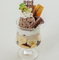 料理メニュー写真&nbsp;チョコバナナパフェ