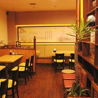 大人数での貸切も叶う開放的な空間と上質な寛ぎの時間