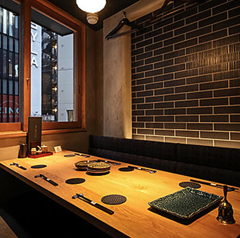 �s�������q ���