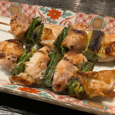 【自家刺し】串焼き二本入り(鳥モモねぎま(塩) / ぼんじり(たれ))