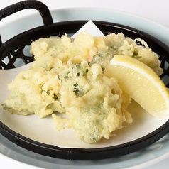 海老とチーズとすり身の大葉包み揚げ