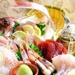 日本海の新鮮な魚介をリーズナブルに！料理長自慢の刺身各種をぜひご賞味下さいませ！