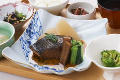 月替わりや日替わりランチも豊富にご用意しております。