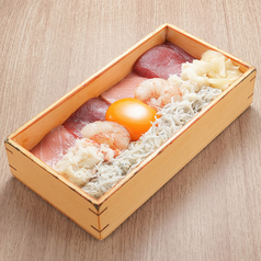 本鮪×薩摩甘海老×ズワイ蟹×しらす四色お重