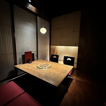 焼肉トラジ 銀座8丁目店の雰囲気1