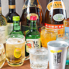 肉の旨さを引き出す！多彩なドリンクで乾杯