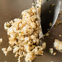 ガーリックライスセット（味噌汁、香の物）