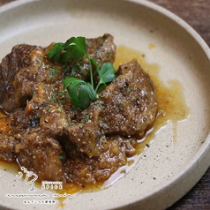 コトコト国産牛こめかみ肉を色々部位のペポーゾ～赤ワイン煮込み～