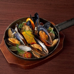 ムール貝とアサリのエール蒸し