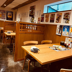 1階テーブル4名席