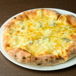 ランチでもハレルーヤの人気メニューを満喫♪ピッツァとパスタからメインを選べるセットもございます