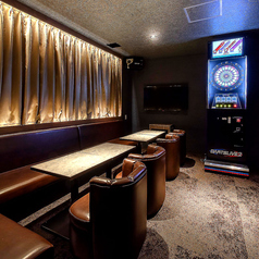 ラグジュアリーな雰囲気でゆったりとダーツを楽しめる個室をご用意しております!気の合う仲間と盛り上がりたいときにもぴったりです♪※個室利用はチャージ料が別途かかります(コース時は料金に含まれます)詳細は店舗までお問い合わせください!