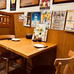 1階テーブル2名席