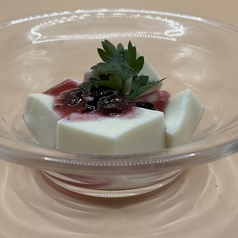 杏仁豆腐ベリーソース