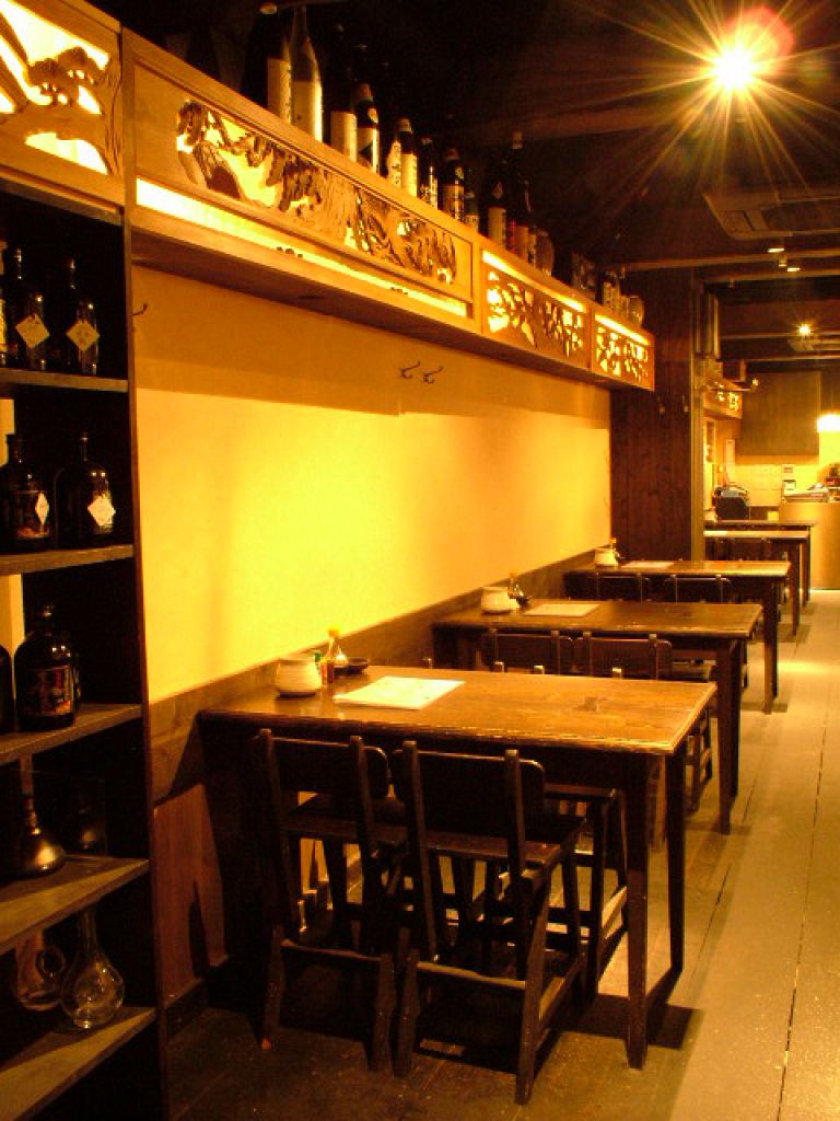 4名様テーブル席もあり♪