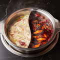 料理メニュー写真&nbsp;漢方白湯スープと麻辣スープ