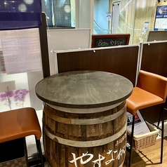 お祝いにもおすすめな2名用テーブルは、控えめな装飾で上品な雰囲気。