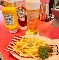 アメリカンダイナーの魅力を堪能！心温まるひとときを♪