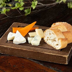 チーズ4種盛り合わせ