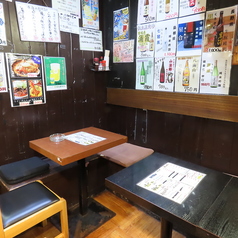 最大8名様までご利用いただけるテーブル席は各種宴会にぴったり!