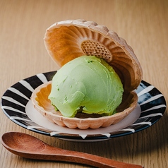 抹茶のアイス最中