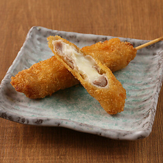 のび～るチーズ豚巻き串揚げ（1本）
