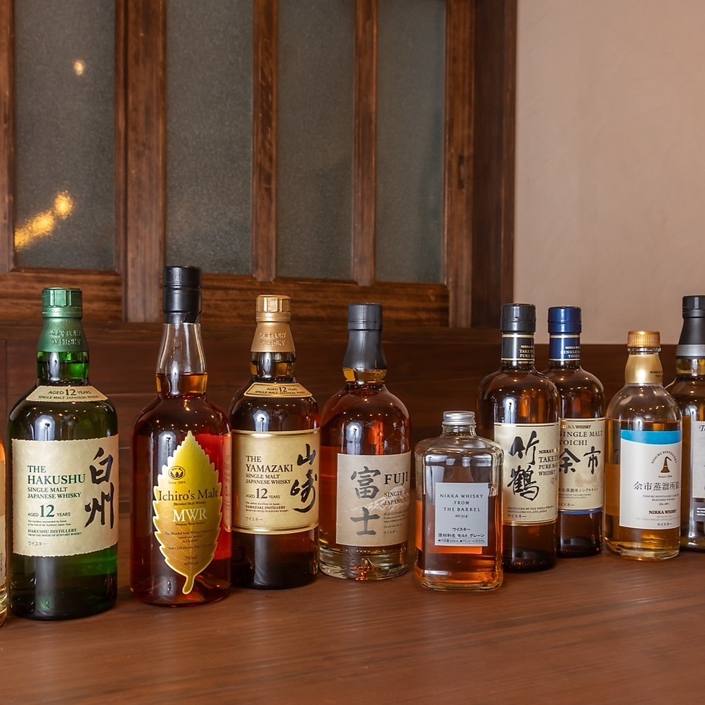 美味しい料理に合わせたウイスキーも各種ご用意しております。飲み方も様々、お愉しみいただけます。